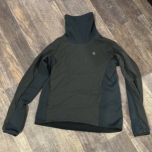 Women’s Mountain Hardwear 2-tone pullover with high neck size Small